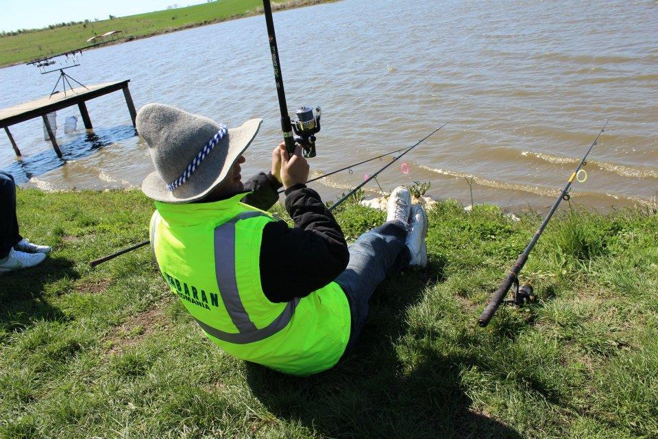 La Greaca Cercani in familie - Nasul e pus pe treaba